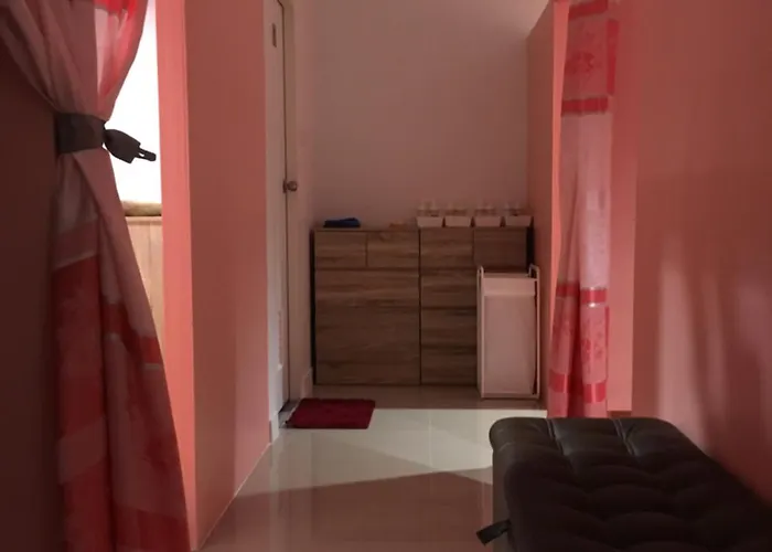 Hotel A-port 2*